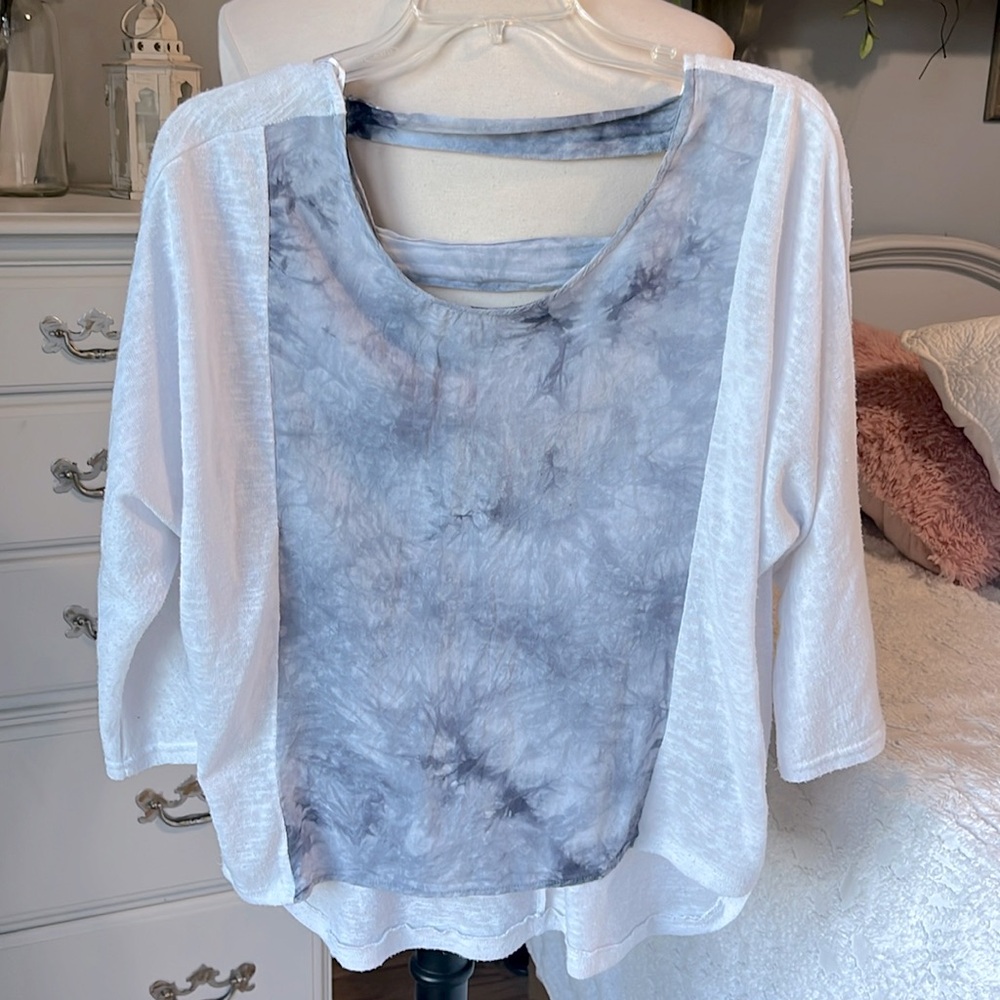 Jealous Tomato Top Partial Open Ladder White Flowy